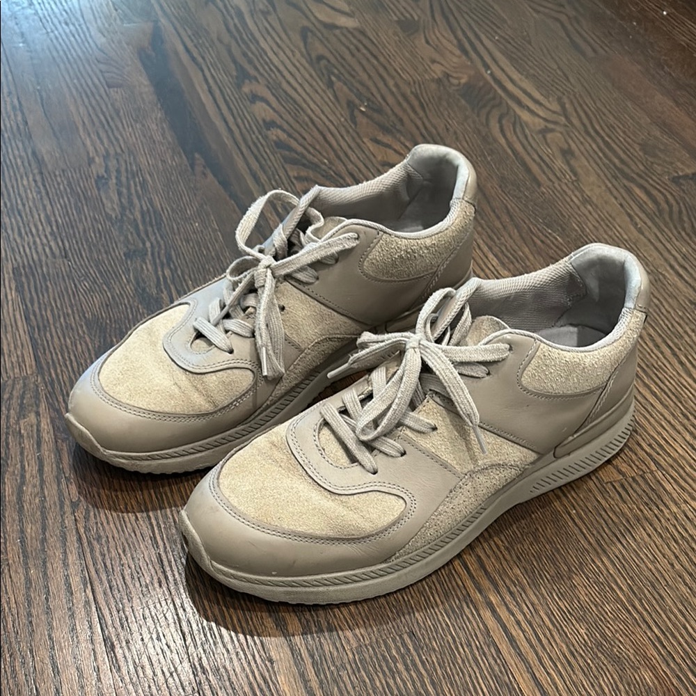 Everlane Leather Sneakers